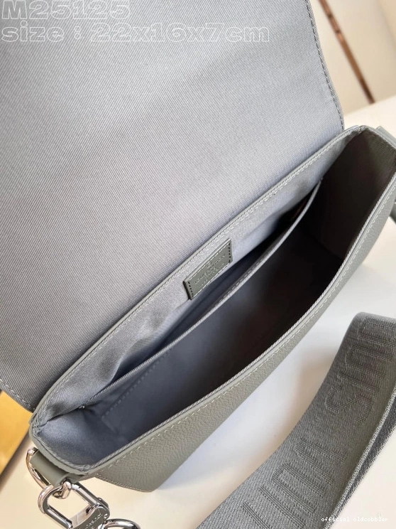 Official oldcobbler VUITTON Takeoff PM-22*16.5*7CM LOUIS Messenger 0716